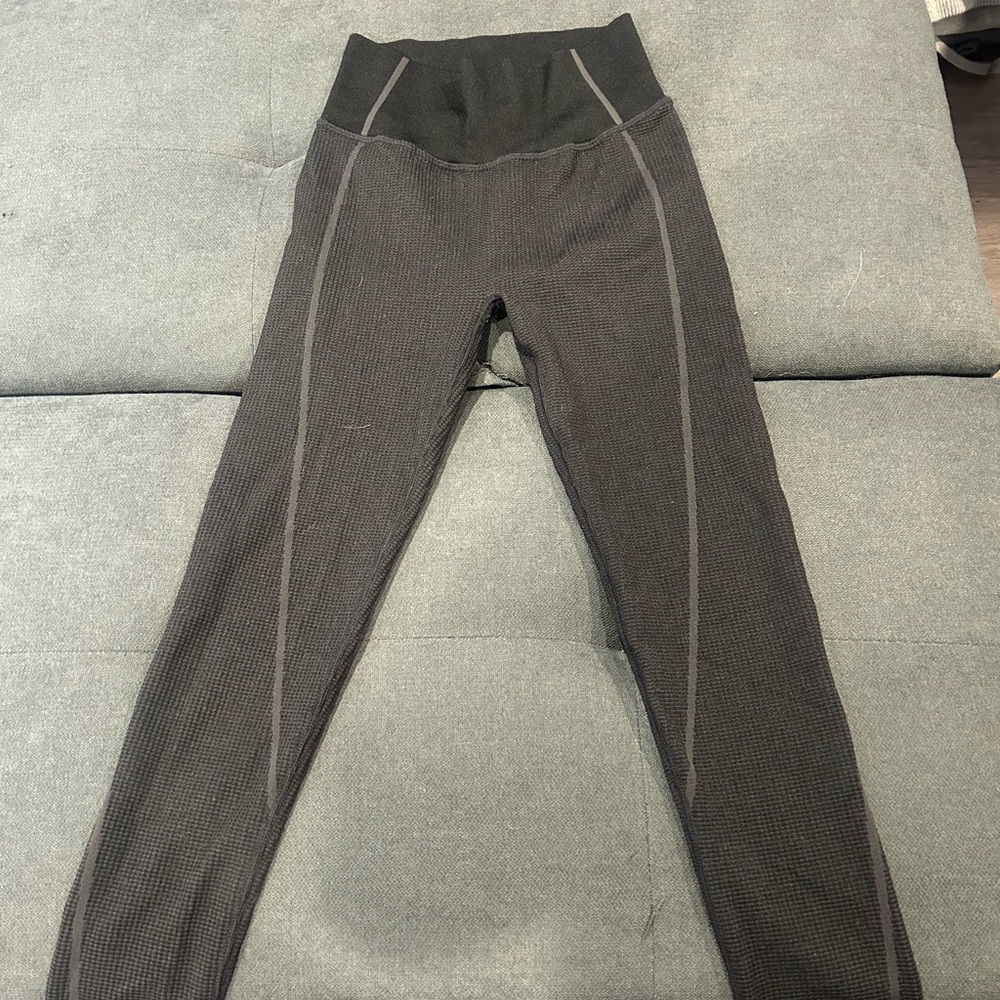 Gray High-Waisted Leggings